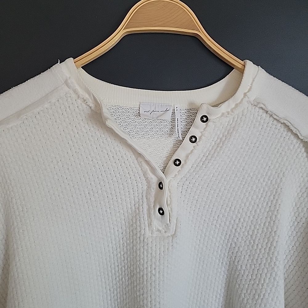 Urban Outfitters Out from Under Henley Crop Top Medium Cream Waffle Knit Casual - Picture 3 of 12